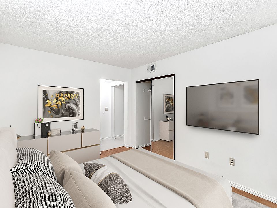 1st image of 2584 S Centinela Ave #2