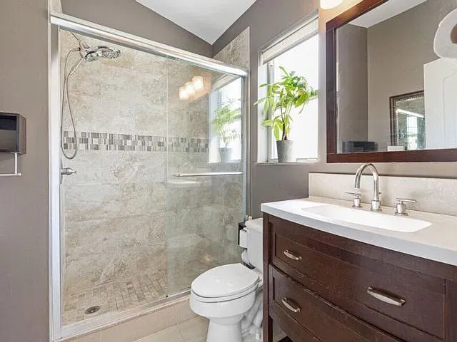 3 bed, 2.0 bath, $3,500 — Photo 3