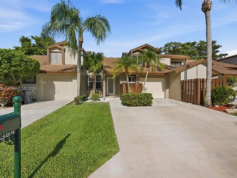 22384 Thousand Pines Ln — Photo 48