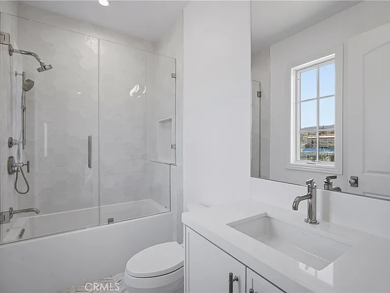 858 Fiske — Photo 18