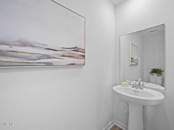 4th image of 14 W Pioneer Way #131