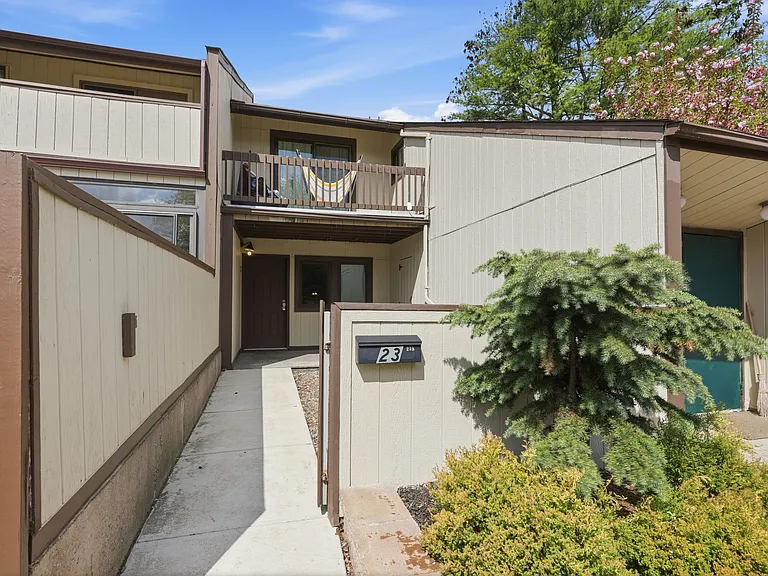23 Darien #A — Photo 30
