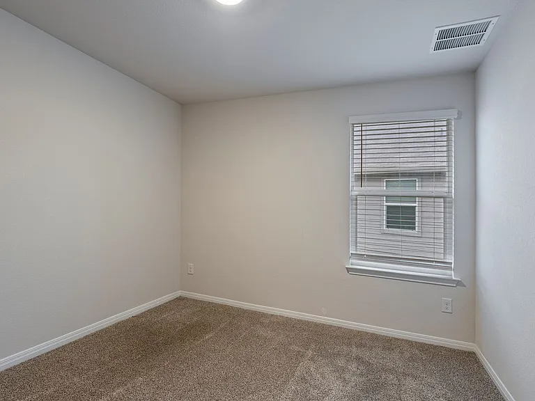 176 Texas Palmetto Cir — Photo 12