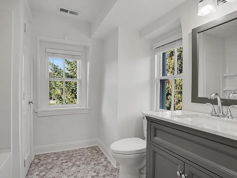 38 W Morgan Ave — Photo 31