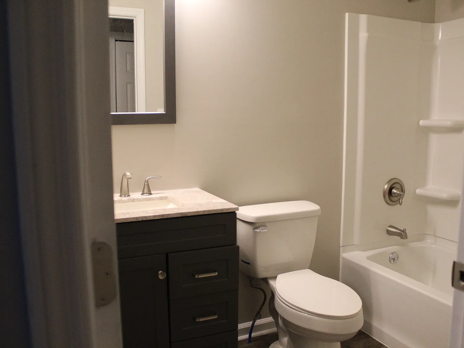 4 bed, 1.5 bath, 1284 sqft, $1,595 — Photo 3