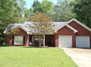 17 Woodwind Cv, Columbus, MS 39705
