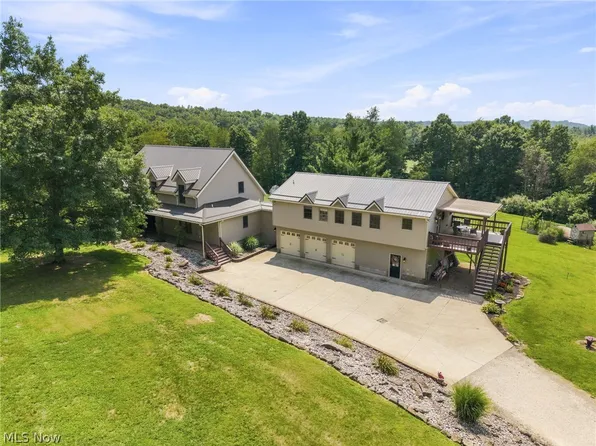 4166 Waynesburg Rd NW, Carrollton, OH 44615