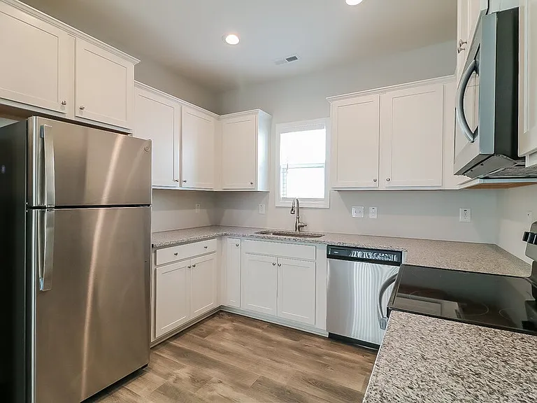 44 Rosemary St — Photo 8