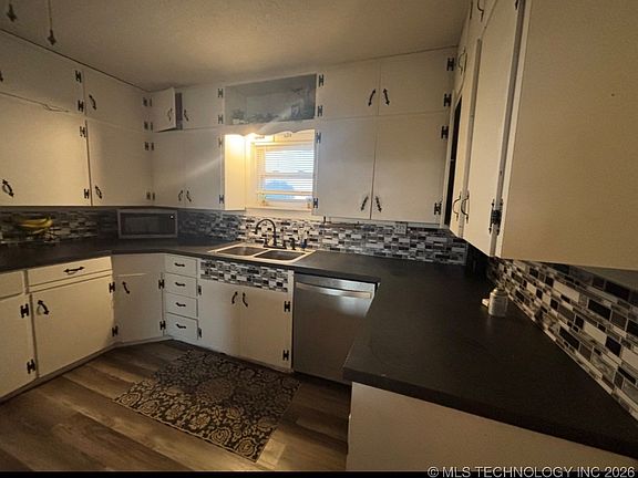 3rd image of 7405 Wainwright Rd