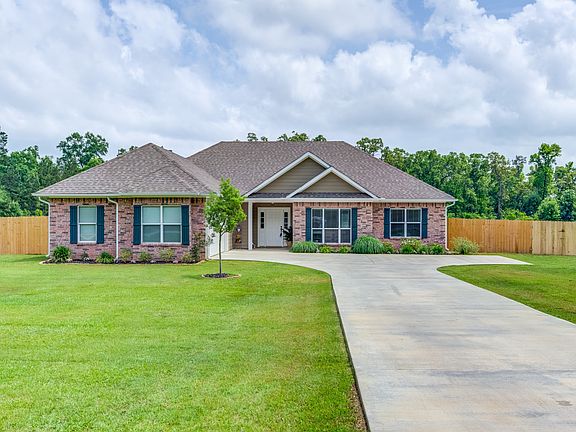 2nd image of 185 Acorn Dr