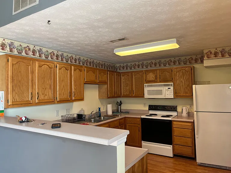 4611 Court Yard Dr #4611 — Photo 6