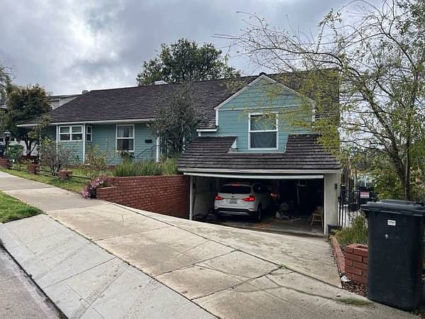 1st image of 321 S Thurston Ave #5