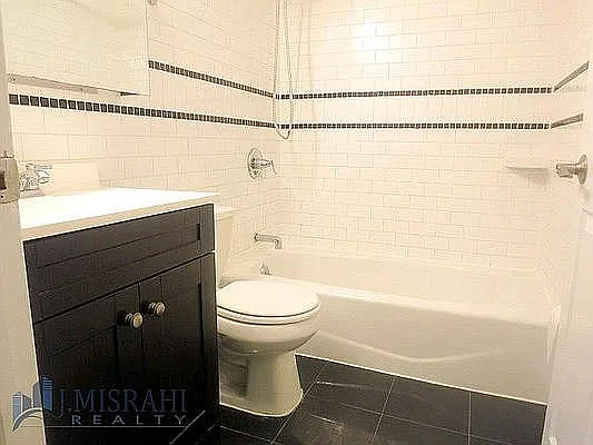 Rented by J Misrahi Realty Corp | media 4