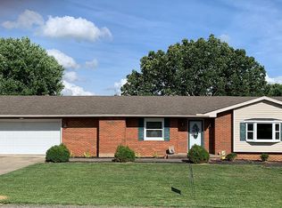 1030 Berkshire Ln, Russell, KY 41169