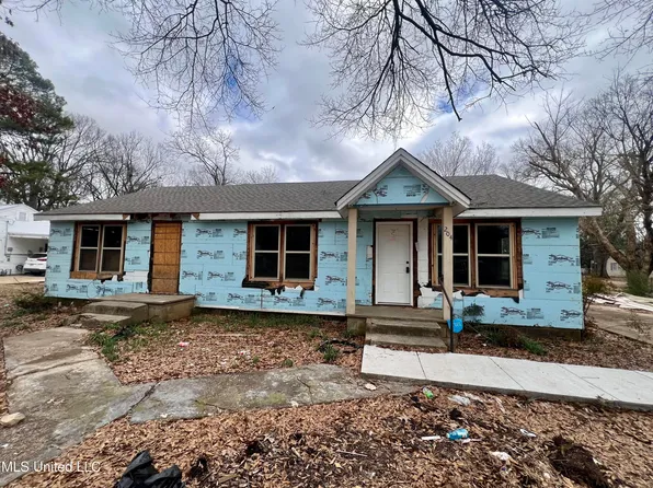 204 Deaton St, Batesville, MS 38606