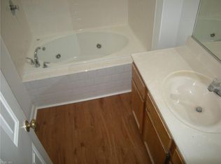 69 Madison Chas, Hampton, VA 23666