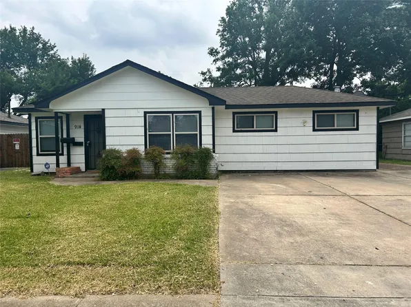 914 Elton St, Houston, TX 77034