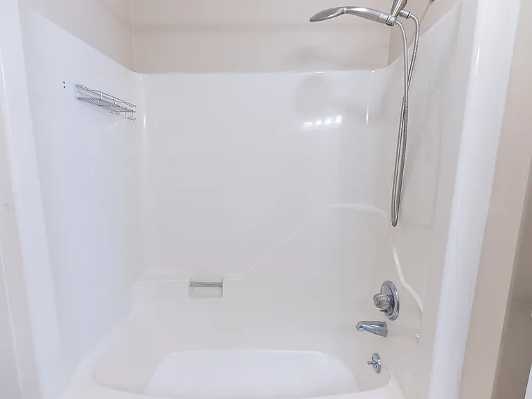 185 Forest View Dr — Photo 16