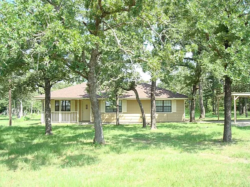 3924 N Graham Rd Photo 1