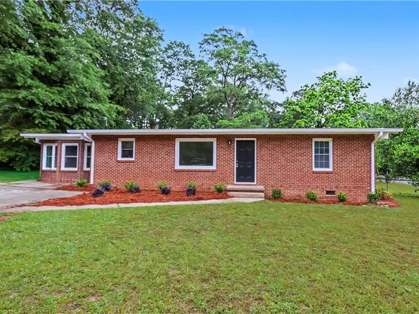 420 Georgia Ave, Fayetteville, GA 30214