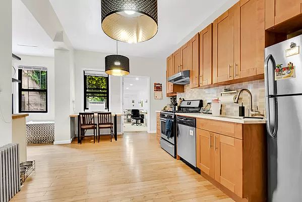 1st image of 5-14 50th Ave #6