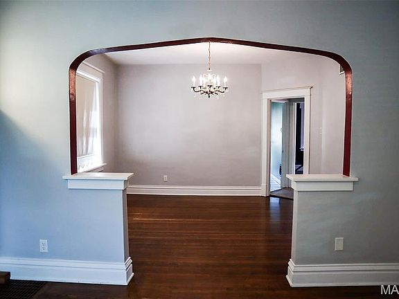 4th image of 4155 Tyrolean Ave