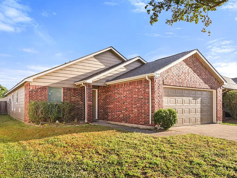 18218 Wild Orchid Dr — Photo 2