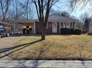 120 Saint Eugene Ln, Florissant, MO 63033