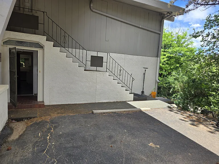 61 Newport Cir #A — Photo 19