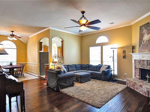 4th image of 3004 Teal Ln