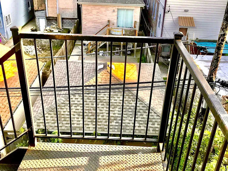 937 W 33rd Pl #3F — Photo 3