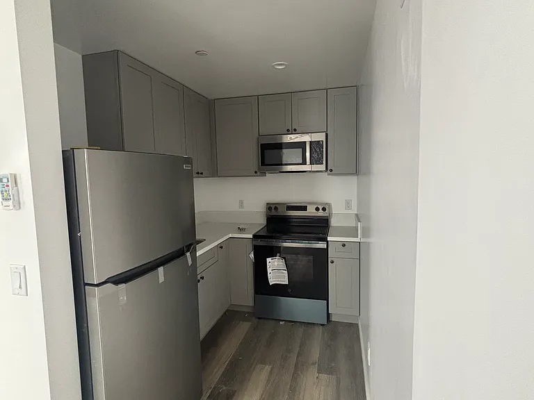 3006 S Palm Grove Ave #3 — Photo 5