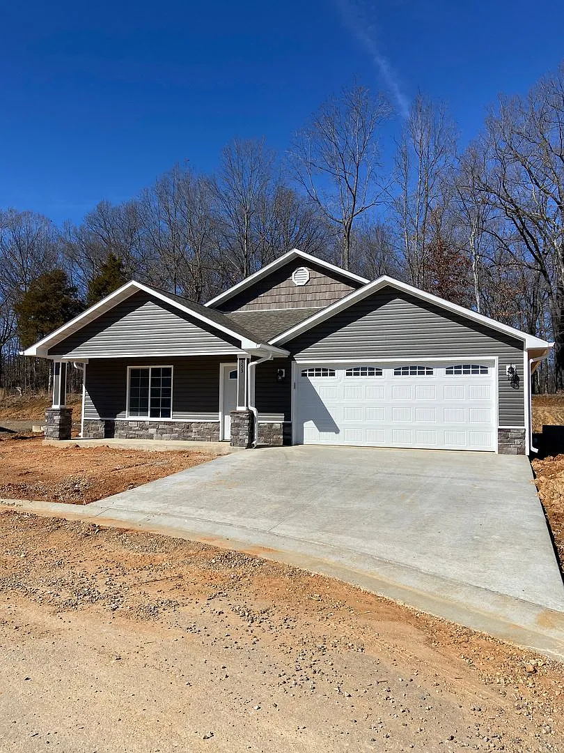 353 Apple Park Way, 3 bedroom, 2 bath home for lease — Photo 1