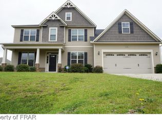 952 Pecan Grove Loop, Hope Mills, NC 28348