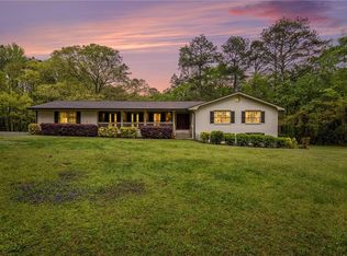 865 Lee Byrd Rd, Loganville, GA 30052