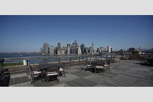 Sold by Stribling | media 16