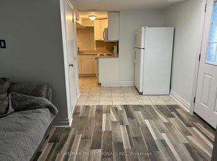 2566 Hollington Cres #2566, Mississauga, ON L5K1E7