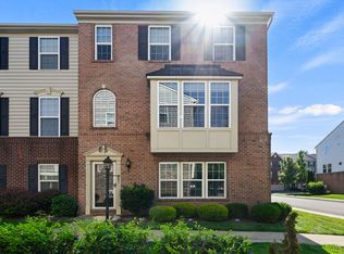 601 Pointe View Dr, Mars, PA 16046