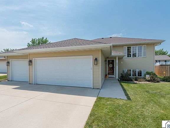 2nd image of 104 Bunker Ct