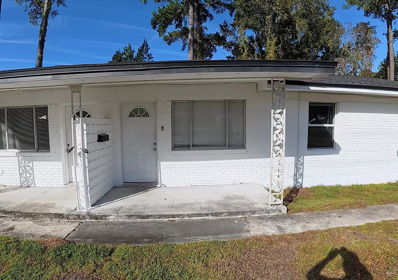 1042 SW McFarlane Ave — Photo 2