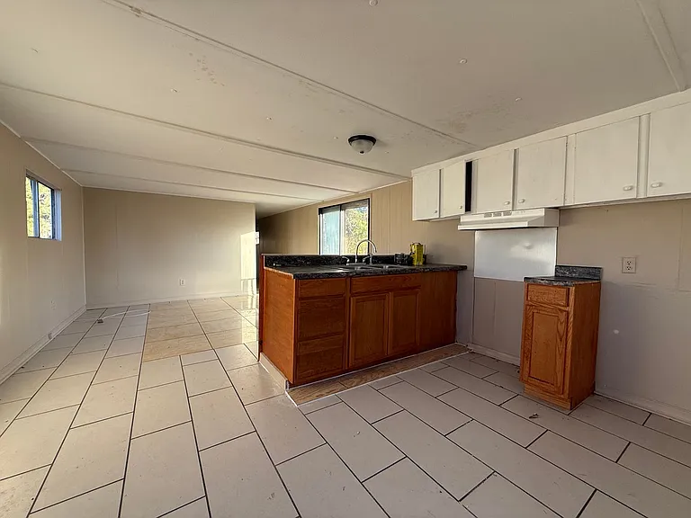 43 Manchester Rd — Photo 4