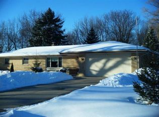 15900 W Santa Rosa Blvd, New Berlin, WI 53151
