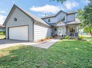 41 E Arnold Dr, Augusta, KS 67010