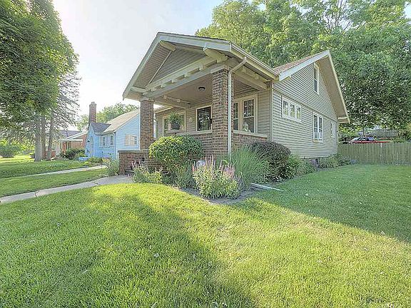2nd image of 2344 19th Ave