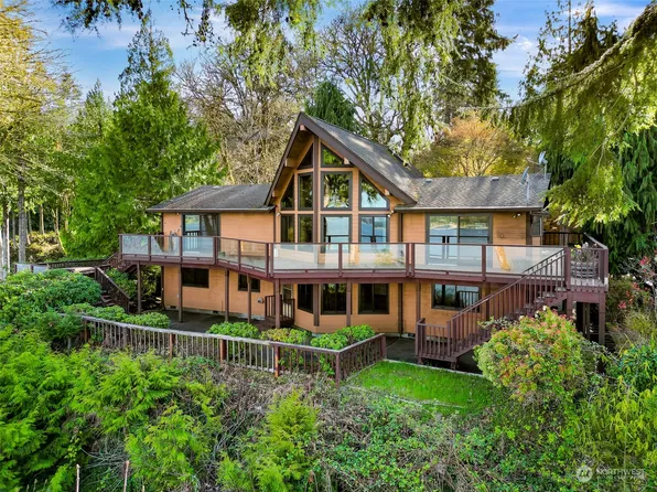 3943 Joanie Lane NW, Olympia, WA 98502