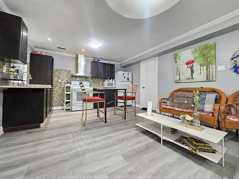 47 Cindy Nicholas Dr #BASEMENT — Photo 9