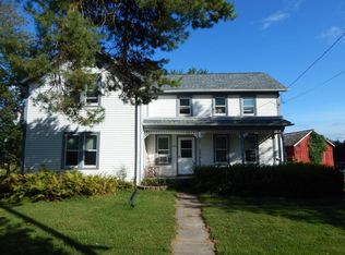 9270 Bolton Dr, Kewaskum, WI 53040