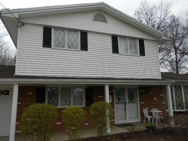 2nd image of 1964 Webb Rd