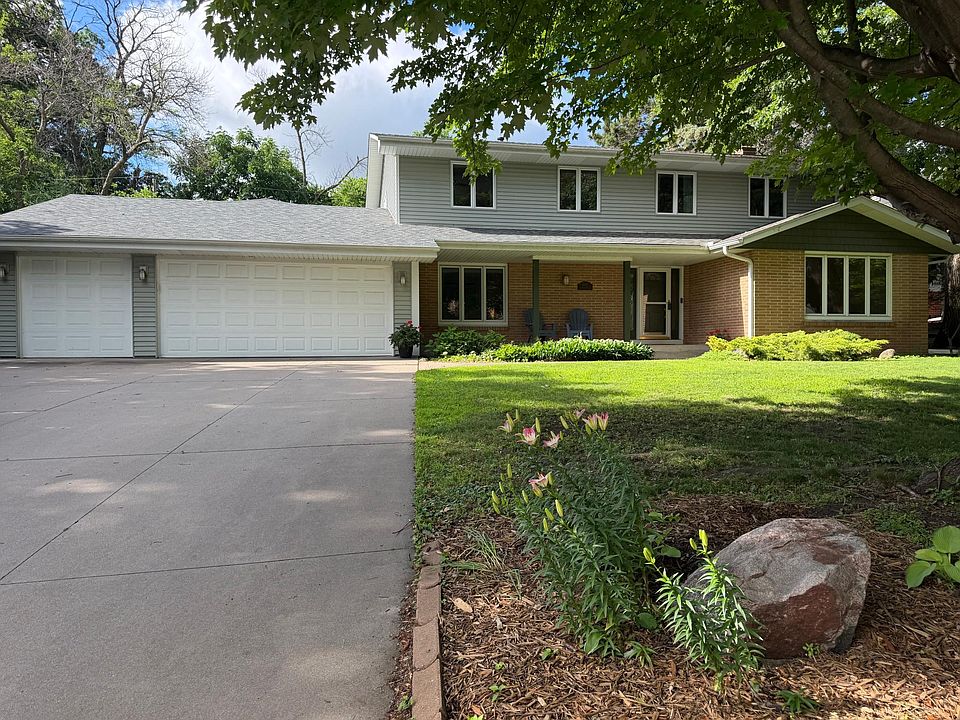 1st image of 8817 Westmoreland Ln