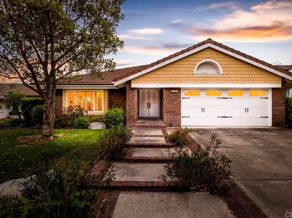 1219 Countrywood Ln, Vista, CA 92081